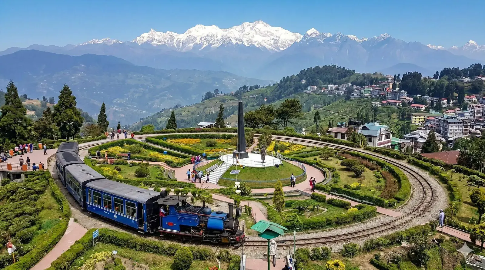 Bengal and Darjeeling — tea gardens and Himalayan foothills